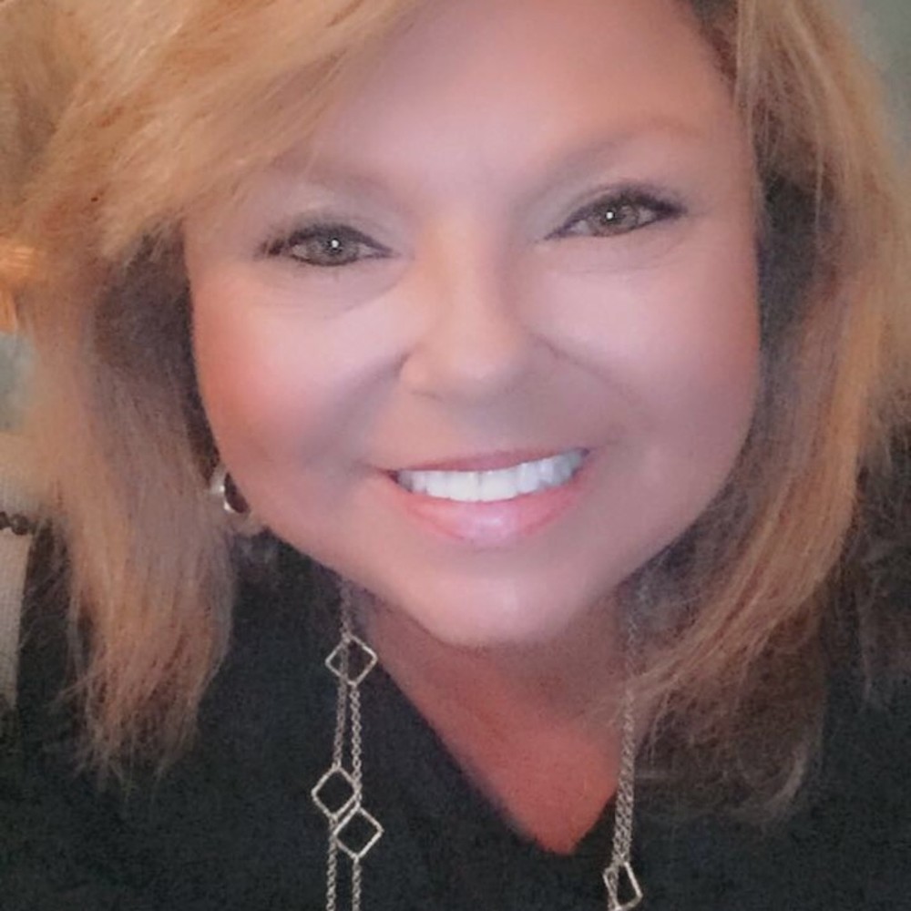 Meet your Posher, Tina
